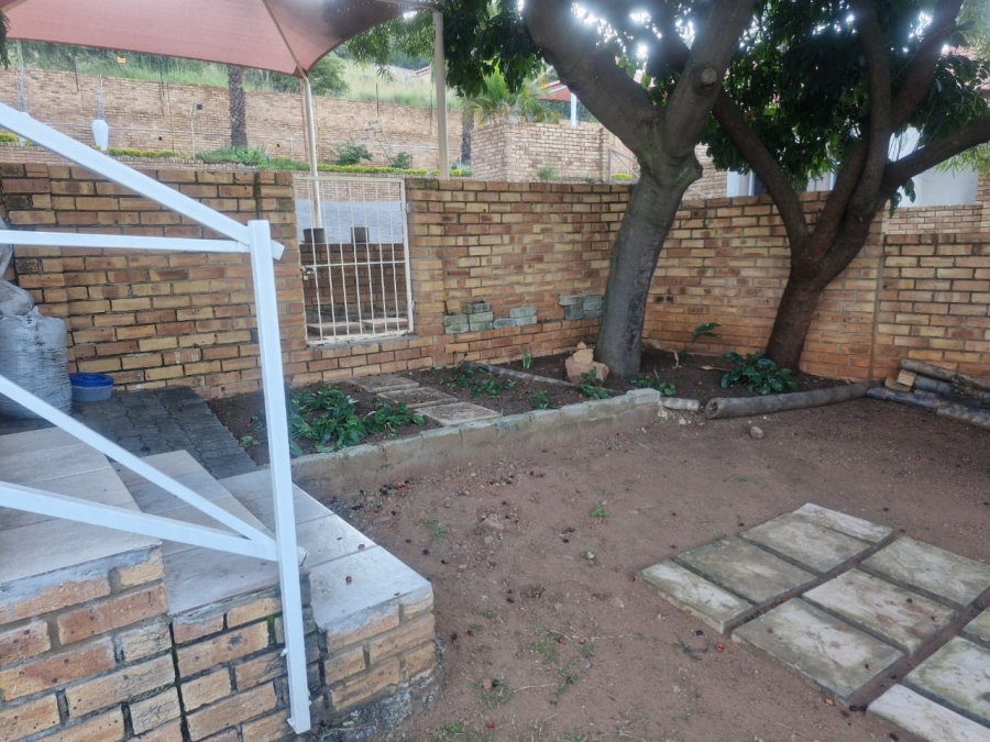 3 Bedroom Property for Sale in Safari Gardens North West